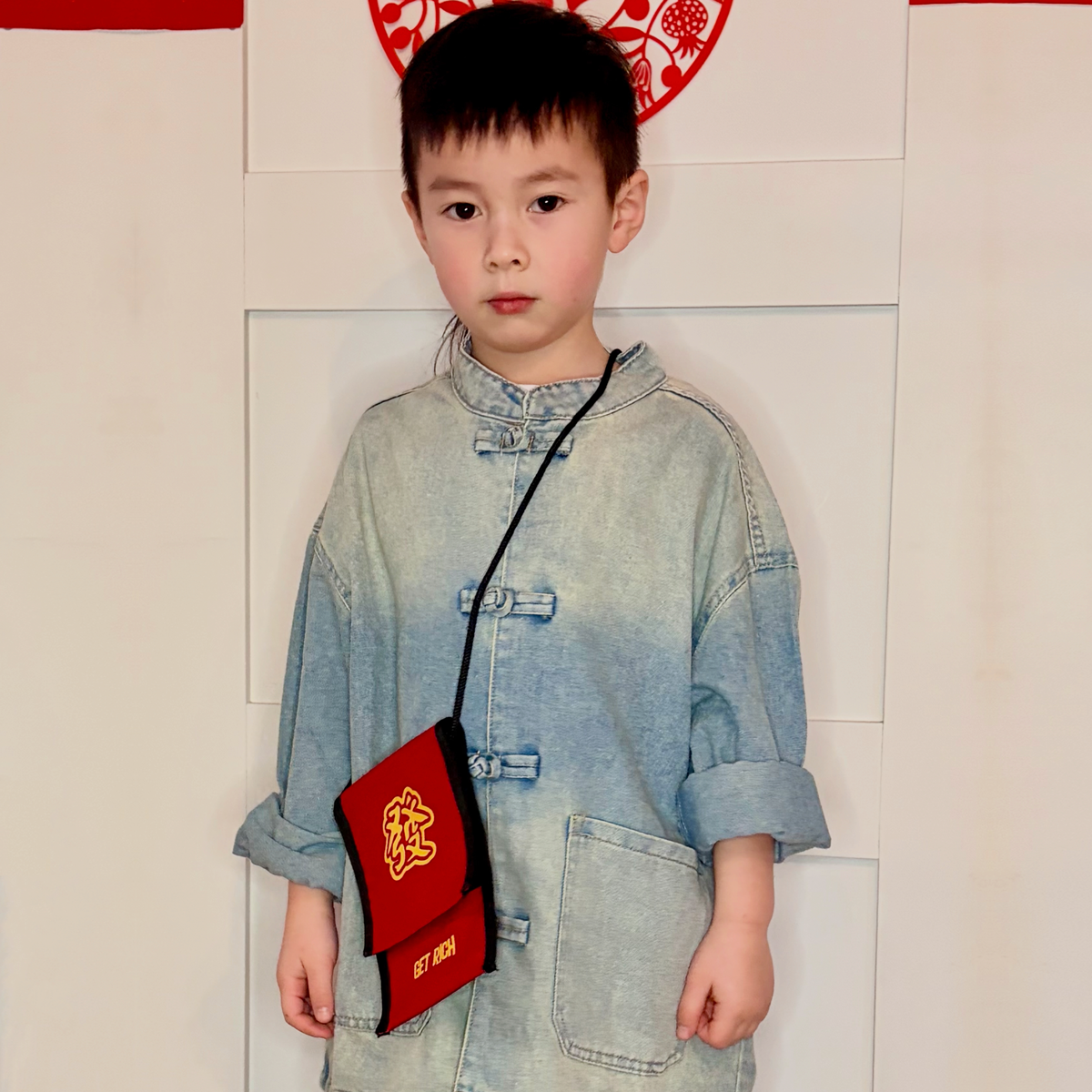 發 Get Rich Recycled Cross Body Pouch